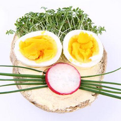 Kräutersandwich mit Ei