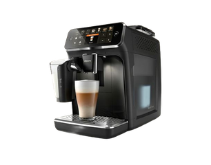 Das Bild zeigt eine schwarze Kaffeemaschine mit einem Glaseinsatz. Auf der Vorderseite befindet sich eine Tasse mit Latte Macchiato. Die Maschine hat verschiedene Tasten und einen digitalen Bildschirm zur Auswahl von Kaffeesorten.