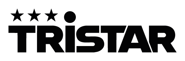 Logo von Tristar, bestehend aus dem Schriftzug „TRISTAR“ in Großbuchstaben. Über dem Schriftzug befinden sich drei Sterne und ein Punkt. Das gesamte Design ist in schwarz gehalten.