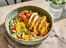 Image of Bowl mit Kurkumahähnchen