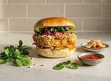 Image of Erdnuss Satay Burger mit crispy Tofu