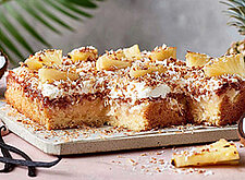 Image of Ananaskuchen mit Kokos