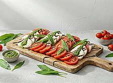 Image of Bärlauch Caprese mit Pesto