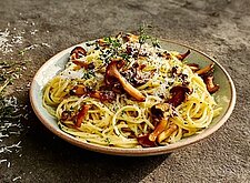 Image of Spaghetti aglio e olio mit Steinpilzen