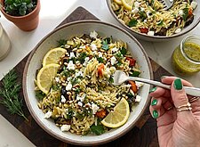 Image of Zitronige Orzo Bowl