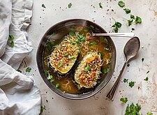 Image of Bittermelonen-Suppe mit Hackfleischfüllung