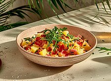Image of Kartoffelsalat mit Rucola und Speck