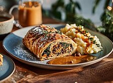 Image of Spinat Pilzbraten mit Kartoffelstampf und Bratensoße