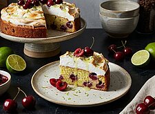 Image of Kirschen Limetten Kuchen