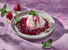 Image of Mascarpone mit Erdbeerpüree