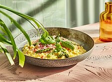 Image of Grüner Spargel und Risotto