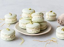 Image of Pistazien-Macarons mit Buttercreme