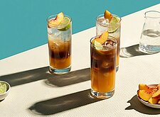 Image of Kaffee Pfirsich Tonic