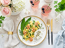 Image of Bärlauch Rührei mit Garnelen