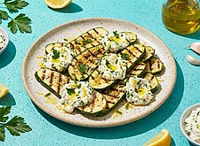 Image of Gegrillte Zucchini mit Kräuter-Ricotta