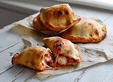 Image of Pizza-Teigtaschen