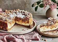 Image of Käsetorte mit Streuseln