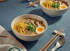 Image of Miso-Butter-Ramen mit Mais