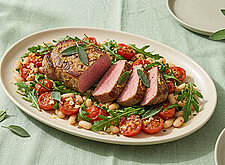 Image of Rückensteak mit Tomatengemüse