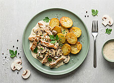Image of Geschnetzeltes mit Röstkartoffeln