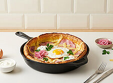 Image of Herzhafter Ofenpfannkuchen mit Schinken & Ei