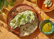 Image of Gurkendip mit Dill