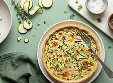 Image of Zucchini-Quiche mit Schinken und Käse