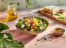 Image of Blattspinatsalat mit Feta