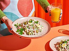 Image of Feinkostsalat mit Schinken und Erbsen