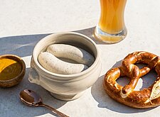 Image of Weißwurst mit süßem Senf