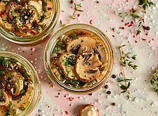 Image of Champignons süßsauer