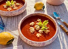 Image of Tomatensuppe mit Teigtropfen