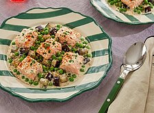 Image of Lachs mit Erbsen und Rahm