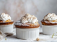 Image of Lebkuchen-Soufflé mit Rumsahne