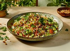 Image of Asiatischer Reisnudelsalat mit Furikake