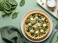 Image of Spinatquiche mit Feta und Pinienkernen