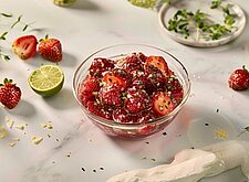Image of Erdbeeren mit Waldmeister