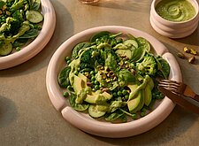 Image of Grüner Salat mit Avocadodressing