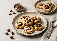 Image of Haselnuss Taler mit Nougat Creme