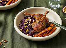 Image of Gänsekeulen mit Garam Masala und Maracuja Rotkohl