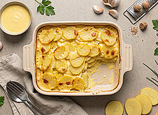 Image of Kartoffelgratin mit Sauce Hollandaise