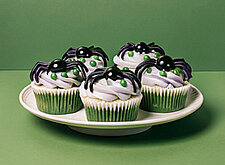 Image of Spinnen Cupcakes mit Vanille Frosting