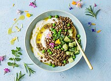 Image of Linsen Quark Bowl mit Erbsen