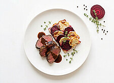 Image of Rinderbraten mit Rote Bete Kartoffelgratin