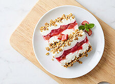 Image of Rhabarber Joghurt Parfait