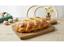 Image of Fluffiger Osterzopf aus Hefeteig