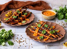 Image of Karotten vom Grill mit Harissa-Joghurt