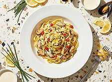 Image of Bandnudeln mit Muscheln