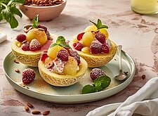 Image of Erdbeeren und Melonenkugeln