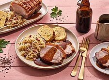 Image of Schweinsbraten an Dunkelbiersoße